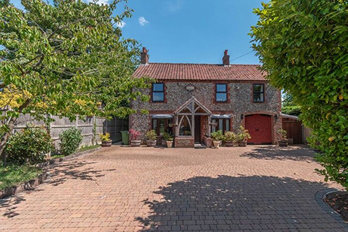 5 Bedroom Detached House For Sale In Sandy Lane, Fakenham, NR21