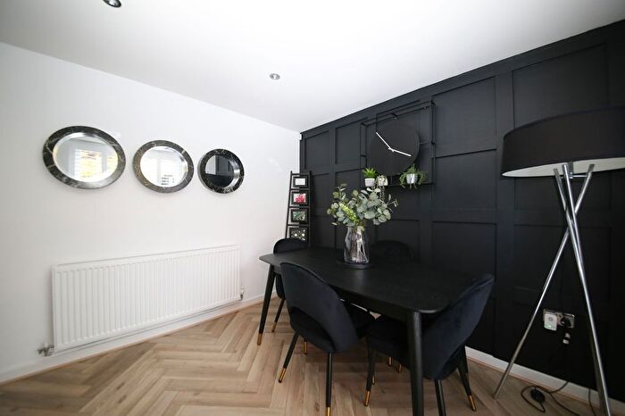 4 Bedroom Detached House For Sale In Grove Lane, Standish, WN6