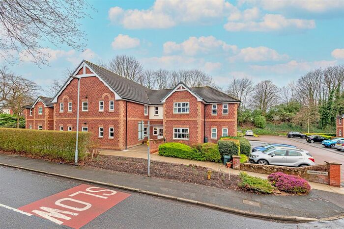 2 Bedroom Flat To Rent In Glastonbury Mews, Stockton Heath, Warrington, WA4