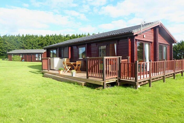3 Bedroom Chalet For Sale In Woolsery, Bideford, EX39