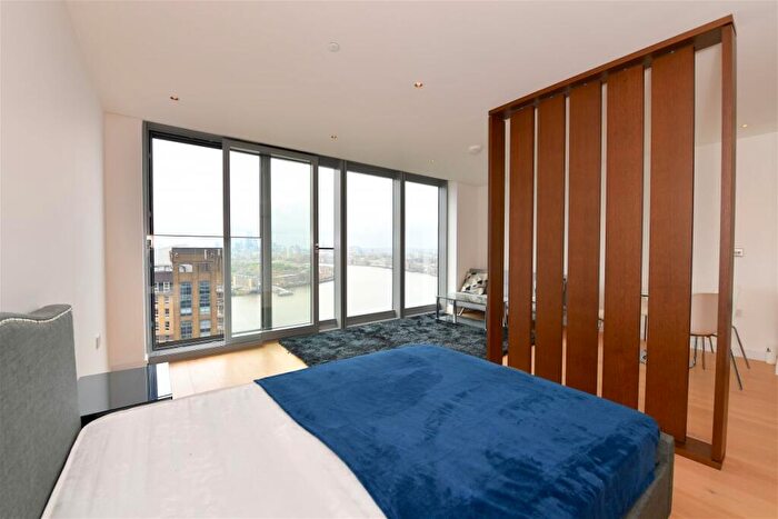 1 Bedroom Property For Sale In Marsh Wall, Canary Wharf, London, E14
