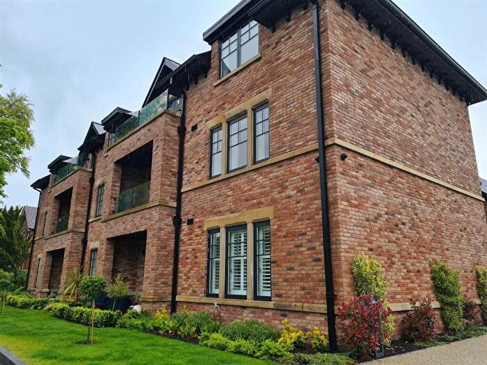3 Bedroom Penthouse To Rent In Fernleigh House, - Alderley Road, Wilmslow, SK9