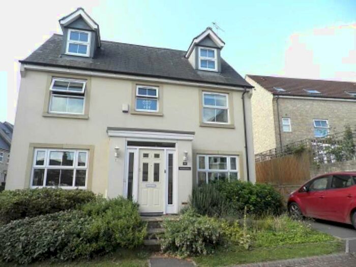 5 Bedroom House To Rent In Newland Gardens, Frome, Somerset, BA11