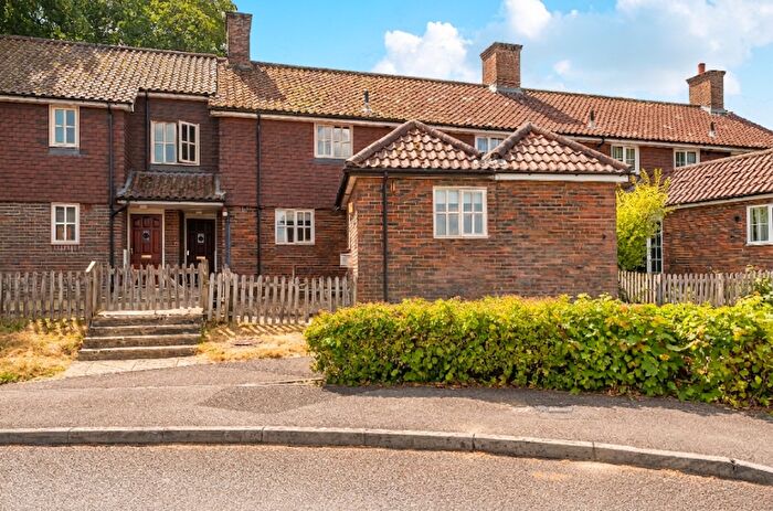3 Bedroom Terraced House To Rent In Pigeonhouse Yard, Sutton Scotney, Winchester, Hampshire, SO21