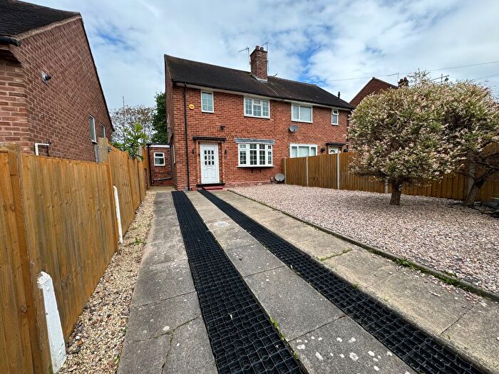 2 Bedroom Property To Rent In Kelfield Avenue, Birmingham, B17