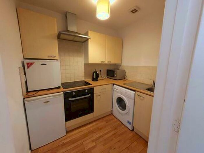 1 Bedroom Flat To Rent In Dumbarton Road, Glasgow, G11
