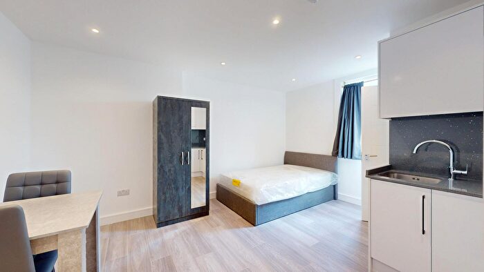 Studio To Rent In Belsize Road, London, NW6