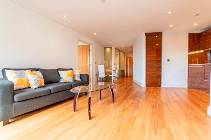2 Bedroom Flat To Rent In Hanley Street, Nottingham, Nottinghamshire, NG1