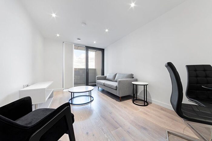 1 Bedroom Flat To Rent In City North Place, Finsbury Park, N4