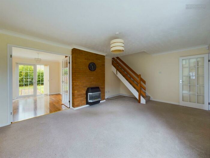 3 Bedroom Detached House To Rent In Dunsberry, Bretton, Peterborough, PE3