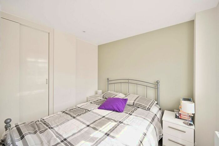 Studio To Rent In Red Lion Street, Richmond, TW9