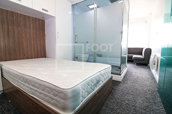 Studio To Rent In Sunbridge Halls, Sunbridge Road, BD1