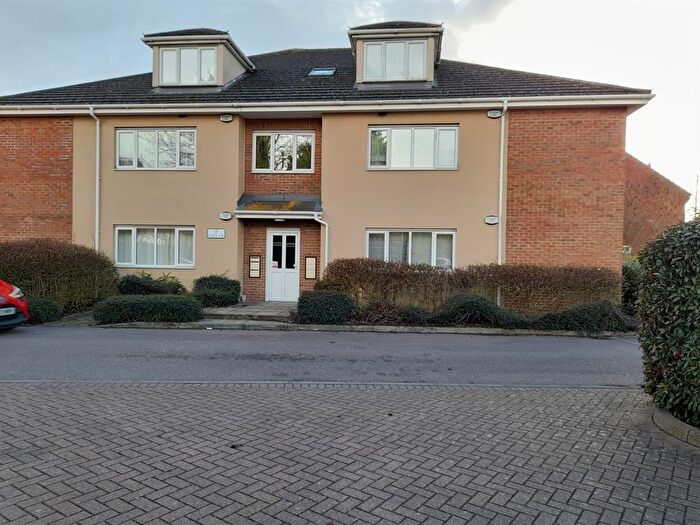 1 Bedroom Flat To Rent In Garenia Avenue, Luton, LU3