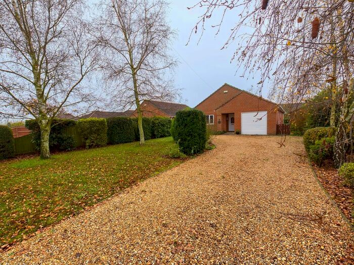 3 Bedroom Detached Bungalow For Sale In Cross Road, Sutton St Edmund, Spalding, PE12