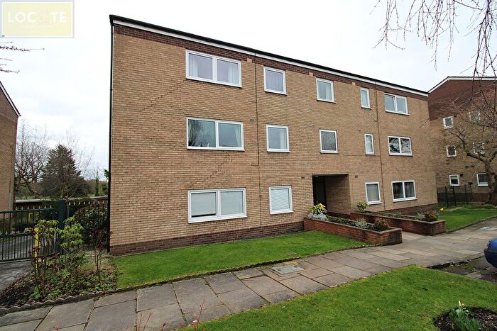 2 Bedroom Flat For Sale In Harcourt Close, Urmston, M41