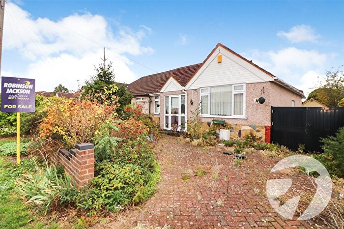 2 Bedroom Bungalow For Sale In Cavendish Avenue, Northumberland Heath, Kent, DA8