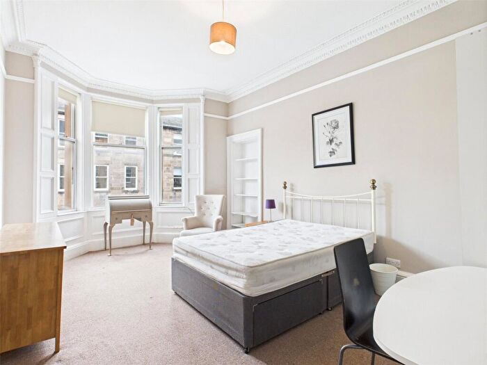 4 Bedroom Apartment To Rent In West Preston Street, Edinburgh, EH8