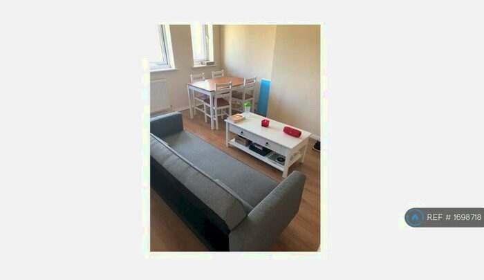 2 Bedroom Flat To Rent In Elms Lane, Wembley, HA0