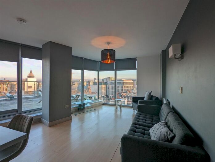 2 Bedroom Flat To Rent In Great Northern Tower, Watson Street, Manchester, M3