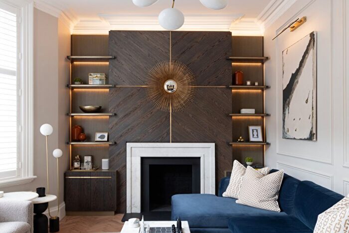 1 Bedroom Flat To Rent In Cromwell Crescent, Earls Court, SW5