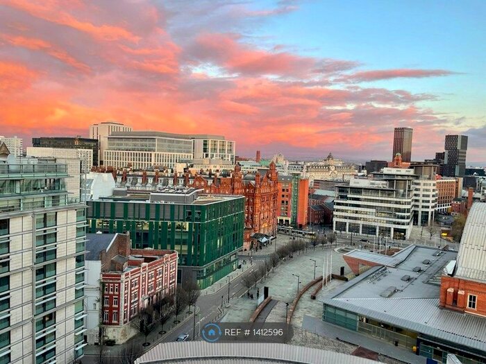 2 Bedroom Flat To Rent In Great Northern Tower, Manchester, M3