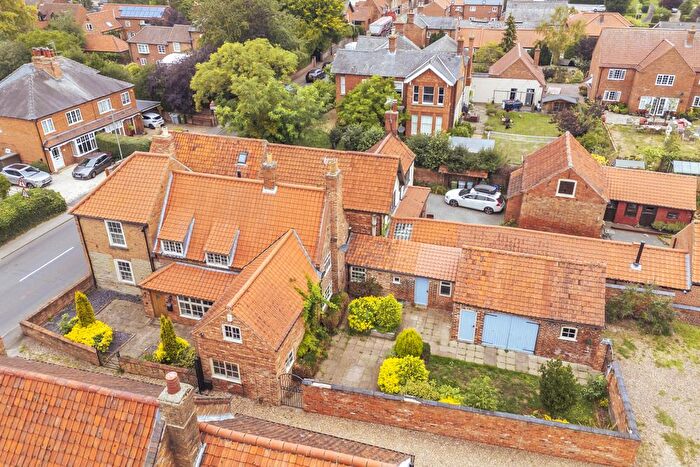 4 Bedroom Detached House For Sale In High Street, Collingham, Newark, NG23