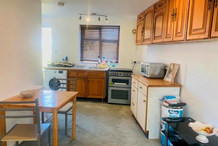 Studio To Rent In Beverley Gardens, Stanmore, Greater London, HA7