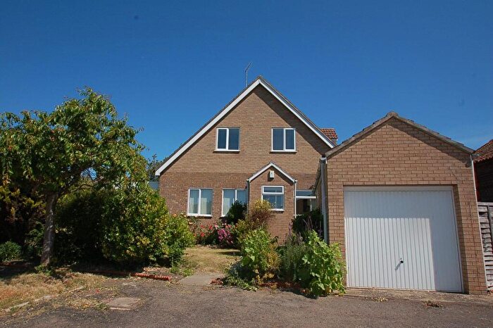 3 Bedroom House To Rent In Danford Close, Oundle, Peterborough, PE8