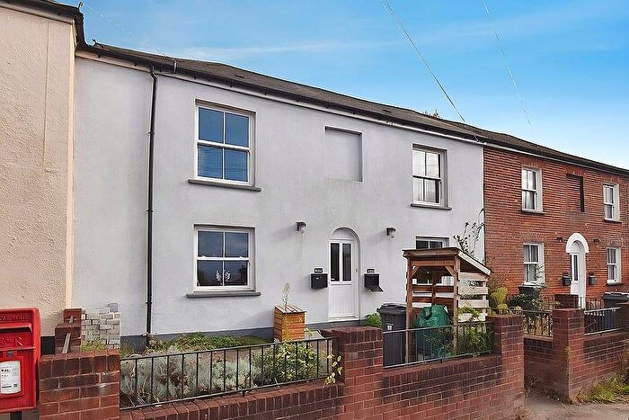 2 Bedroom Cottage For Sale In Clyst Honiton, Exeter, EX5