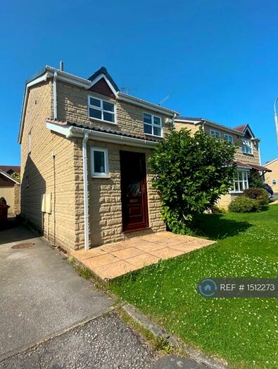 3 Bedroom Detached House To Rent In Cutthorpe Grange, Chesterfield, S41