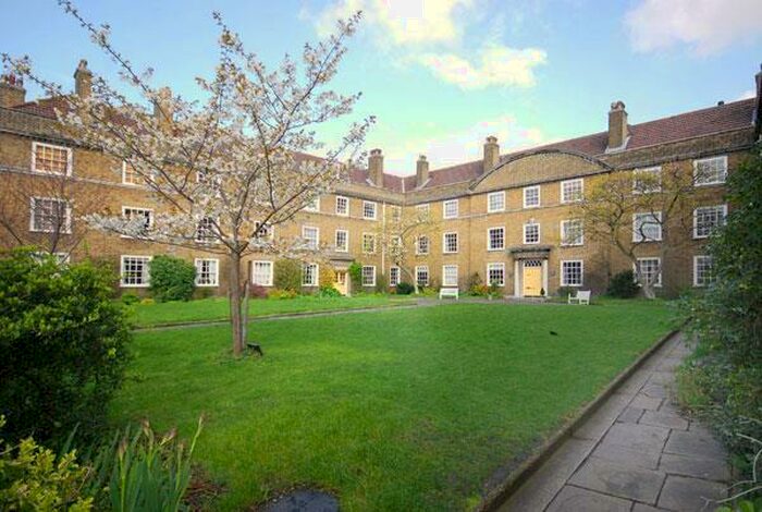 3 Bedroom Flat To Rent In Sancroft Street, London, SE11