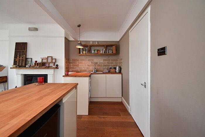 1 Bedroom Flat For Sale In London Road, St. Leonards-On-Sea, TN37
