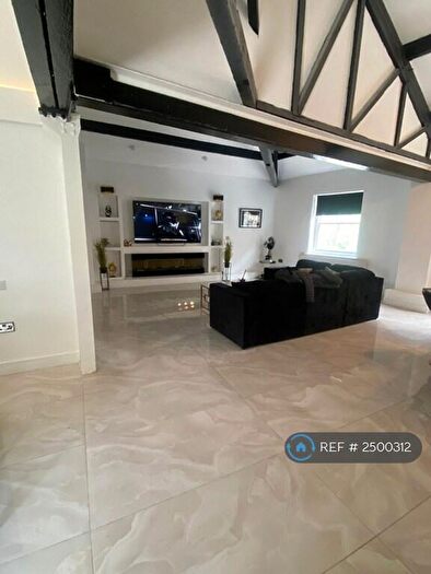 1 Bedroom Penthouse To Rent In Peckover Street, Bradford, BD1