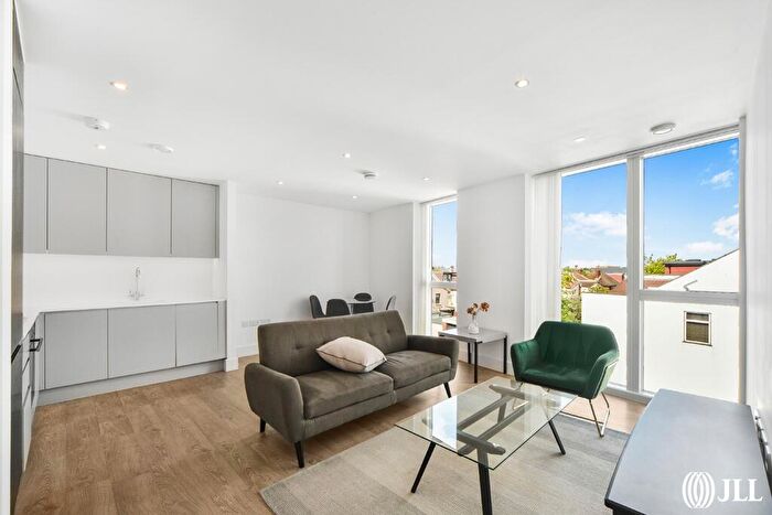 1 Bedroom Flat To Rent In Ruckholt Road London, E10