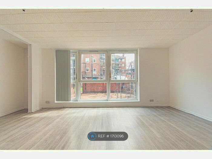 3 Bedroom Maisonette To Rent In Myrtle Walk, London, N1