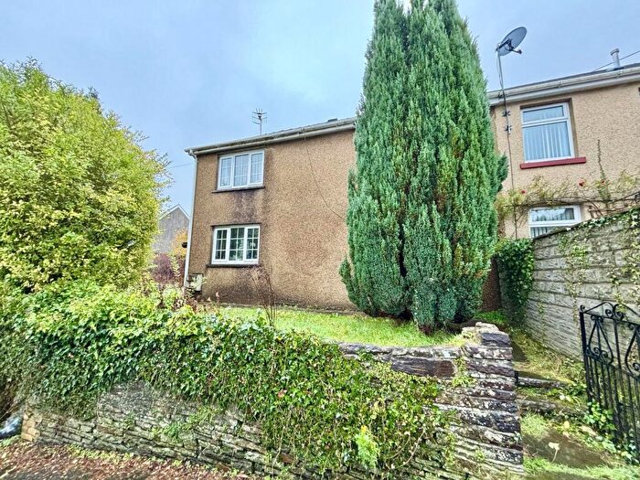3 Bedroom Semi-Detached House For Sale In Alltwen Hill, Pontardawe, Swansea., SA8