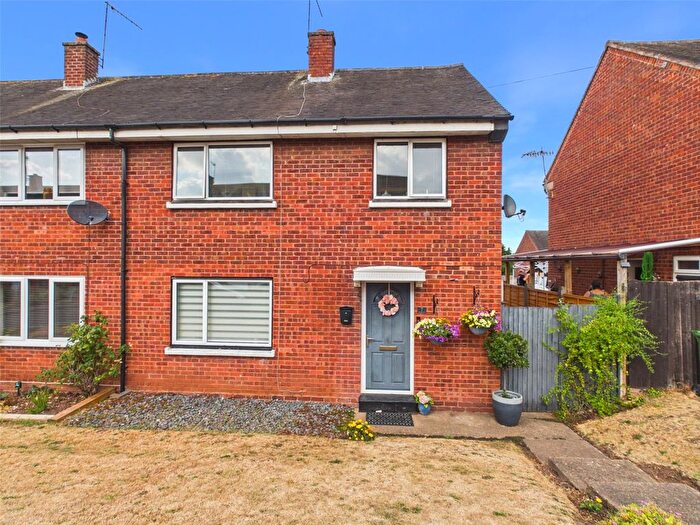 3 Bedroom Semi-detached House For Sale In Trehearn Road, Droitwich, Worcestershire, WR9