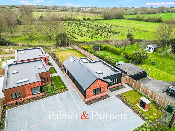 3 Bedroom Detached Bungalow For Sale In Galleywood Road, Great Baddow, Chelmsford, Essex, CM2