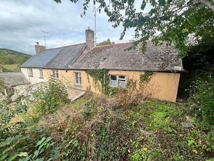 3 Bedroom Semi Detached House For Sale In Lime Street, Moretonhampstead, TQ13