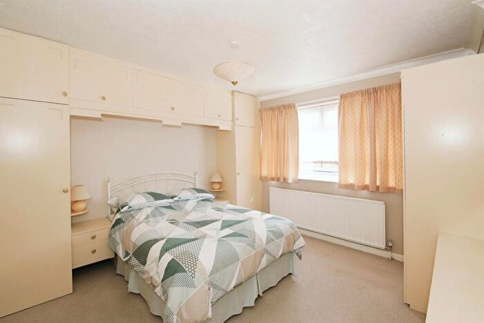 3 Bedroom Detached Bungalow For Sale In Cathedral Drive, Spalding, PE11
