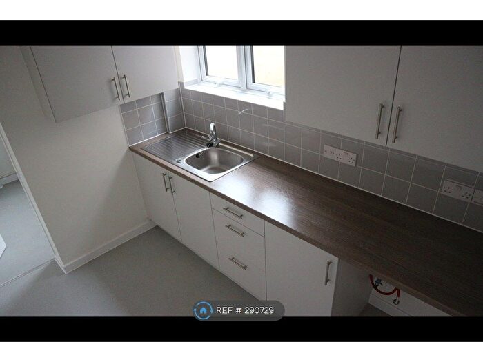 3 Bedroom Terraced House To Rent In Granville Road, Gillingham, ME7