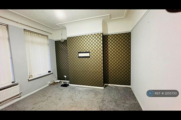 3 Bedroom Terraced House To Rent In Holly Road, Ellesmere Port, CH65