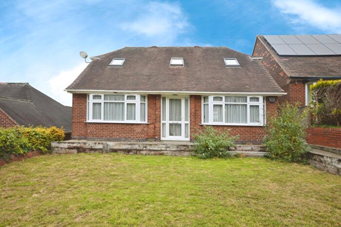 3 Bedroom Bungalow For Sale In Balmoak Lane, Chesterfield, Derbyshire, S41
