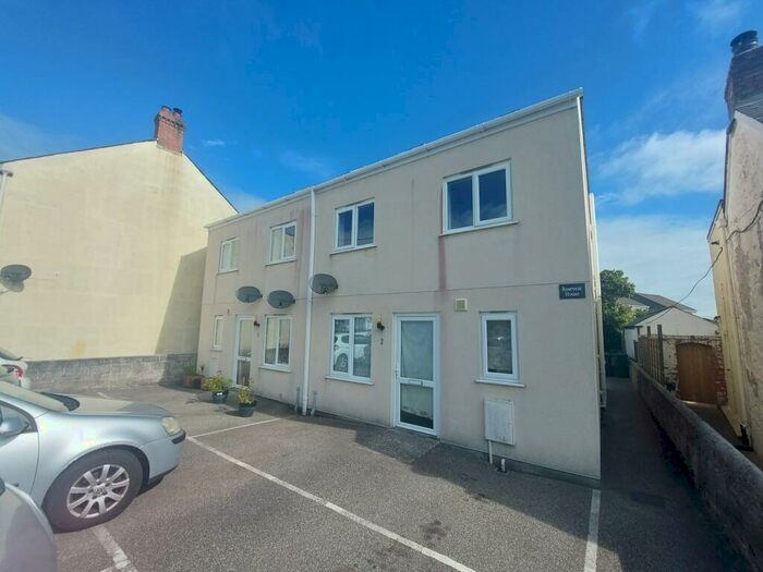 2 Bedroom Flat To Rent In Rosevear House, St Austell, Rosevear Road, Bugle, PL26