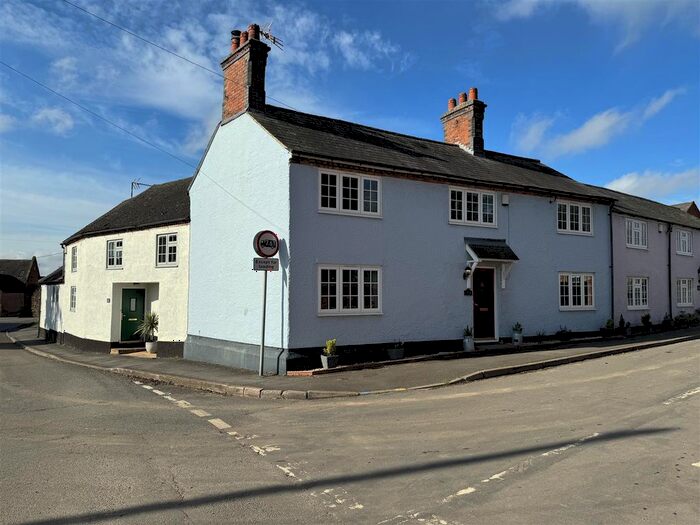 3 Bedroom Property For Sale In Chapel Street, Swinford, Lutterworth, LE17