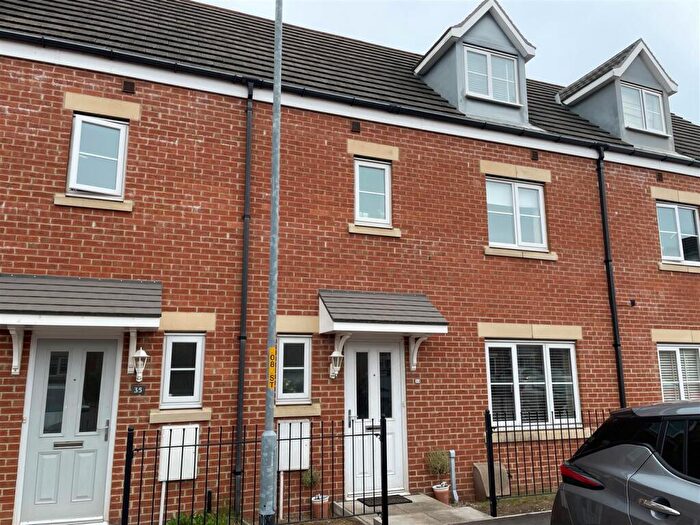 4 Bedroom Town House For Sale In Roxburgh Close, Seaton Delaval, Whitley Bay, NE25