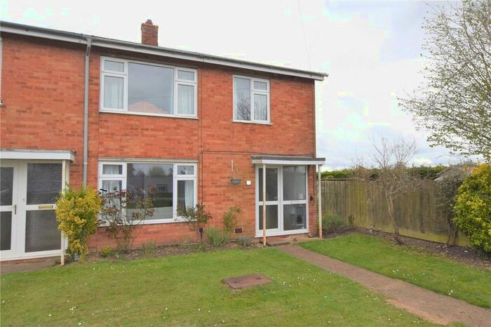 3 Bedroom End Of Terrace House To Rent In Rosehill Crescent, Twyford, Buckingham, MK18