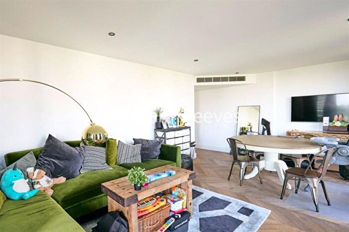 2 Bedroom Flat To Rent In The Boulevard, Imperial Wharf, SW6