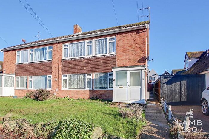 2 Bedroom Flat For Sale In Chapman Road, Clacton-On-Sea, CO15