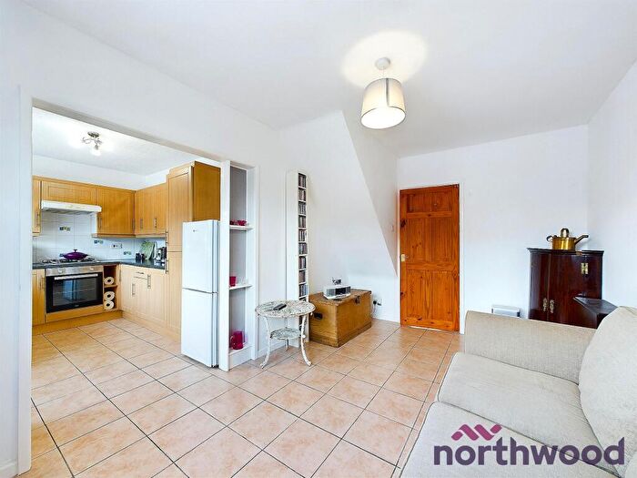 2 Bedroom Semi-Detached Bungalow For Sale In Kingsley Road, Haslington, CW1